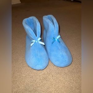 Soft women’s slippers XL 9.5-10.5